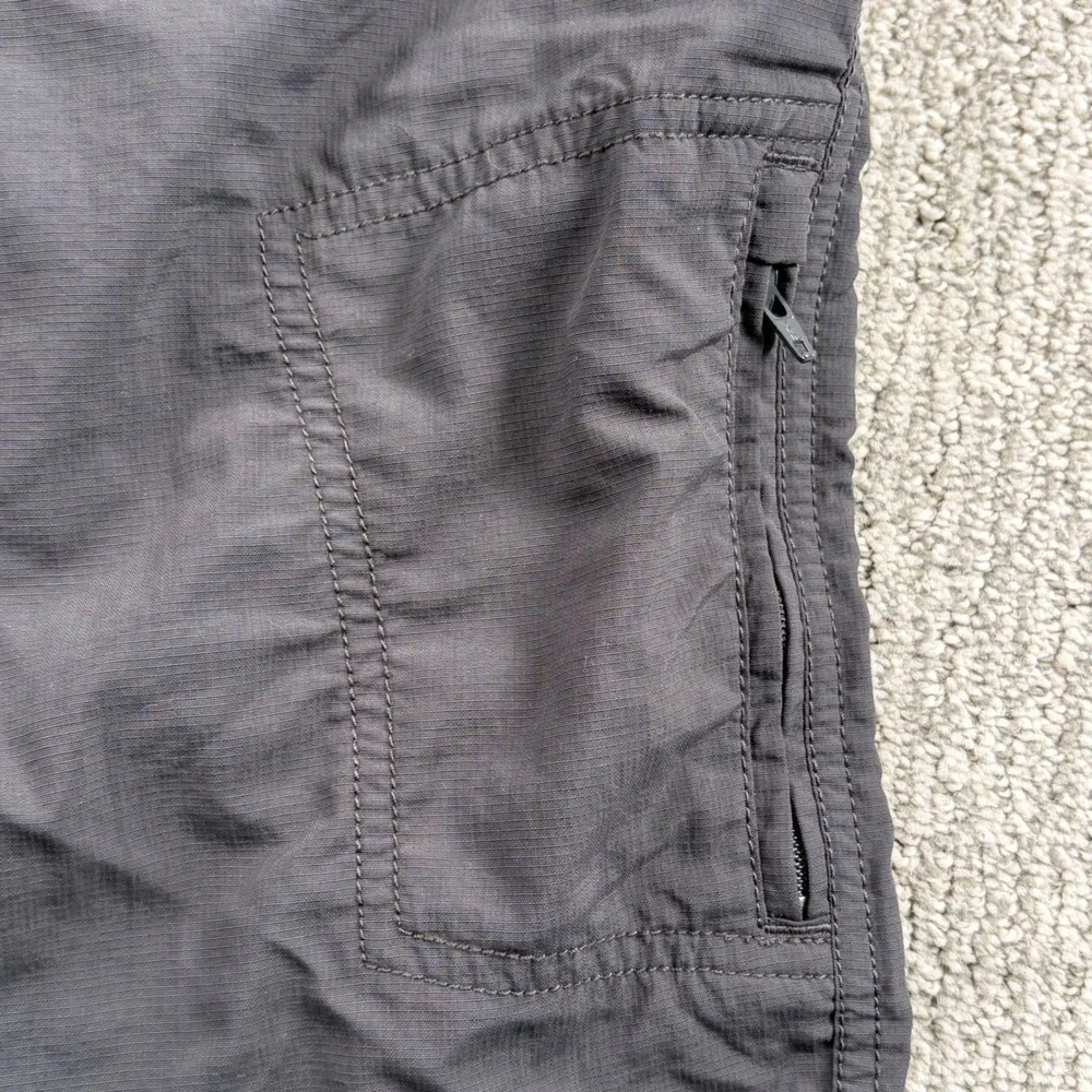 The North Face Shorts Mens 36* Gray Ripstop Hiking Outdoor Nylon CFT2 TCN3/TMN3